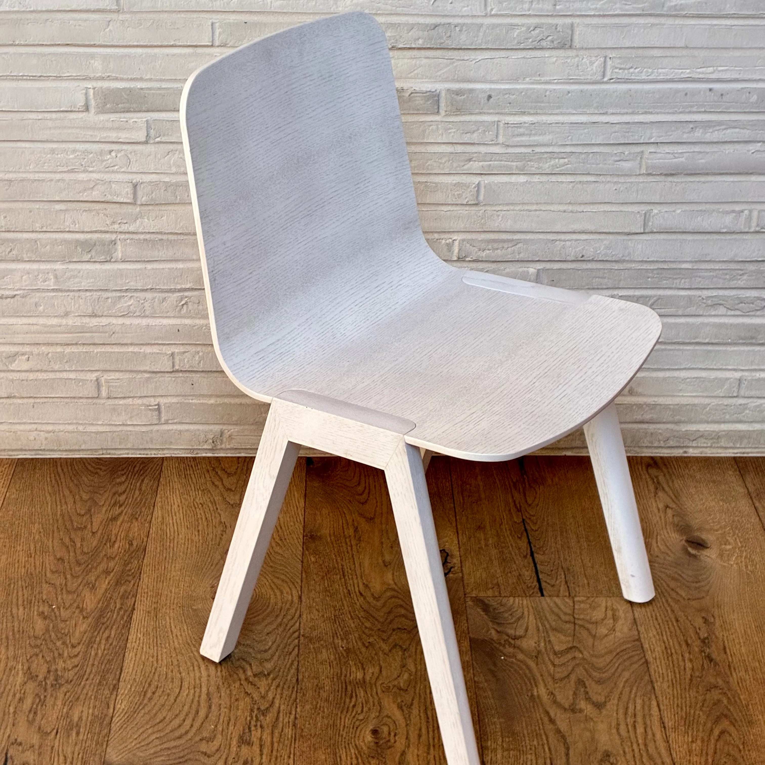 Pre-Owned Designer Dining Room Furniture | Tables, Chairs & Sideboards